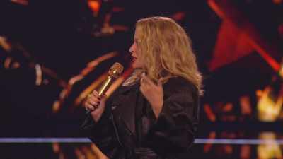 CHEERING - An Audience With Kylie