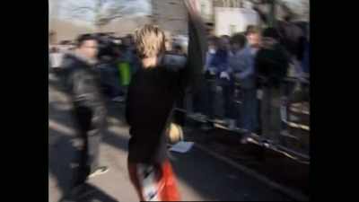 [cheering] - Aaron Carter: The Little Prince of Pop