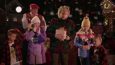 [cheering] - Haul Out the Holly: Lit Up