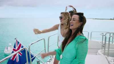 [cheering] - The Real Housewives Ultimate Girls Trip