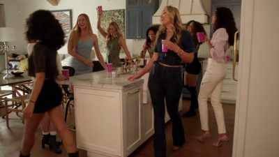 (cheerleaders cheering) - My Diary of Lies