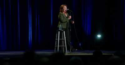 [CHEERS AND APPLAUSE] - Kathleen Madigan: Hunting Bigfoot