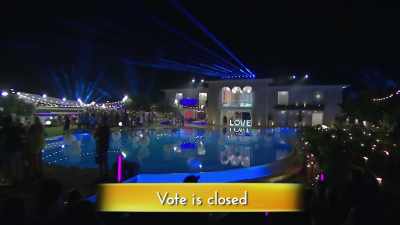 (CHEERS AND APPLAUSE) - Love Island