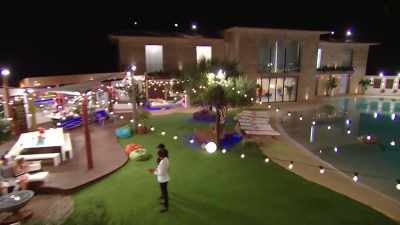 (CHEERS AND APPLAUSE) - Love Island