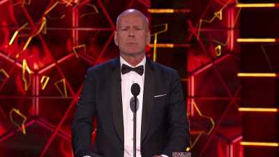 [ Cheers and applause ] - Comedy Central Roast of Bruce Willis