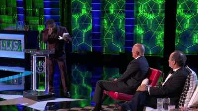 [ Cheers and applause ] - Comedy Central Roast of Bruce Willis