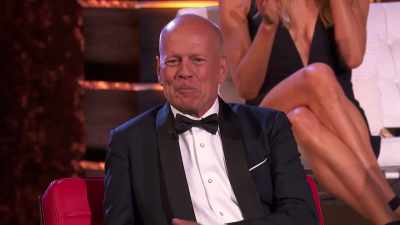 [ Cheers and applause ] - Comedy Central Roast of Bruce Willis