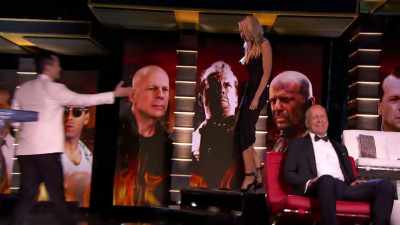 [ Cheers and applause ] - Comedy Central Roast of Bruce Willis