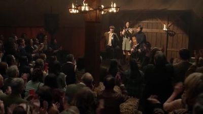 [cheers and applause] - Outlander