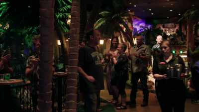 [cheers and applause] - ¡Casa Bonita Mi Amor!