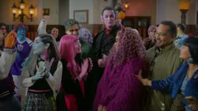 [cheers and applause] - Monster High: The Movie