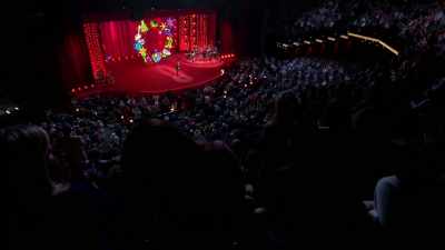 [cheers, applause] - Nate Bargatze's Nashville Christmas
