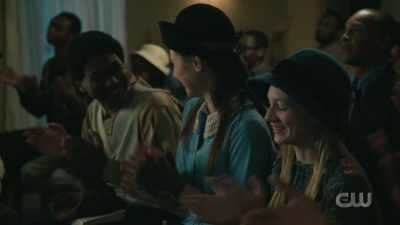 - [cheers and applause] - The Waltons' Homecoming