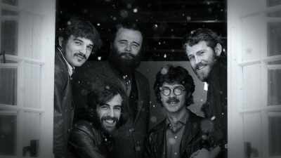 (cheers and applause) - Once Were Brothers