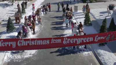 [cheers and applause] - Haul Out the Holly