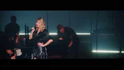 [cheers and applause] - Taylor Swift City of Lover Concert