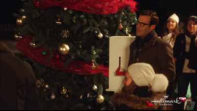 [cheers and applause] - Christmas at Pemberley Manor