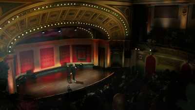 [cheers and applause] - Gary Owen: Black Famous