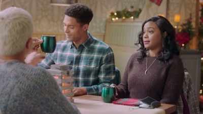 Cheers! To Christmas in nature. - A Picture Perfect Holiday