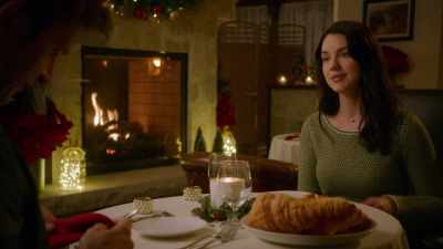Cheesecake, croissants... - A Sweet Christmas Romance
