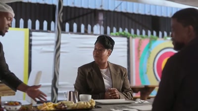 - Chef Sipho, what do we have here?
- Oh, wow. - Searching for Soul Food