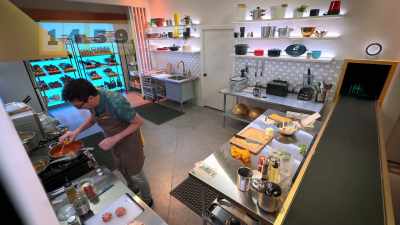CHEFFY: Chefs! Fifteen minutes
remaining! - Secret Chef