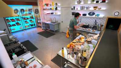 CHEFFY: Chefs, one minute left. - Secret Chef