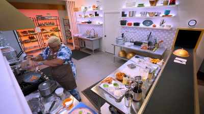 CHEFFY (on speaker): Chef?
Hey, chef, chef, chef, chef? - Secret Chef