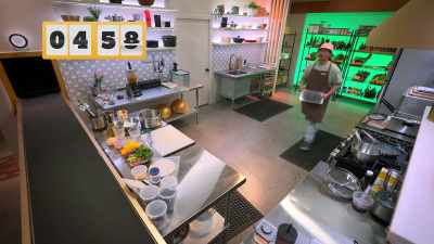 CHEFFY (on speaker):
Chefs, you have five minutes. - Secret Chef