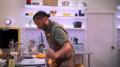 CHEFFY: The chefs realize
they're not alone. - Secret Chef