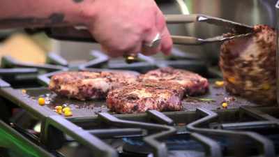 CHEFFY: We left Sydney
struggling with raw pork. - Secret Chef