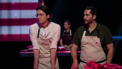 Chefs, if your light is still on, - The Final Table