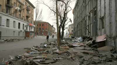 CHERNOV [voice-over]:
As we search for a connection, - 20 Days in Mariupol