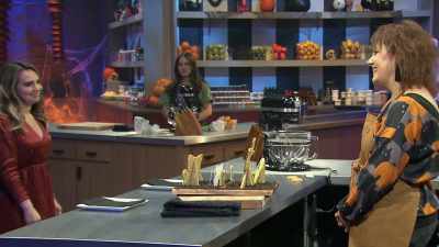 Cheryl, tell us about
your cookie graveyard scene. - Halloween Cookie Challenge