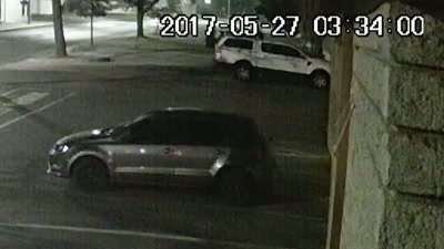 Cheslin then tries to grab
the screwdriver, - Killers: Caught on Camera