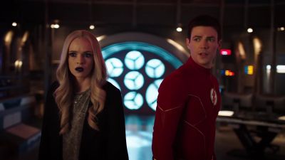 Chester, the cold flames are gone.
What happened? - The Flash