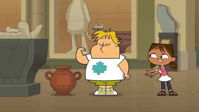 (Chewing sounds) - Total DramaRama