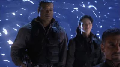 Chief, we got a full count. - Stargate SG-1