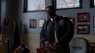 Chief, you got a sec? - Chicago Fire