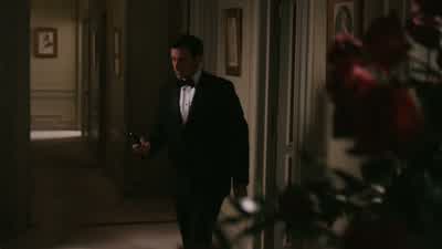 Chief, I need your help. - Get Smart