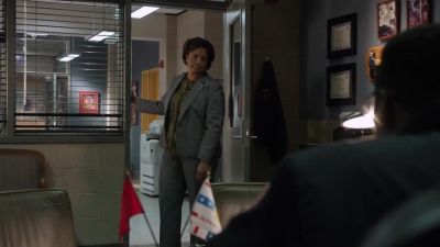 Chief, I'm getting out of here. - Chicago Fire