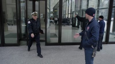 - Chief Jones. Lieutenant Casey.
- Oh, I remember. - Chicago Fire