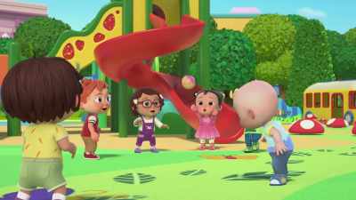 [children chattering] - CoComelon Lane