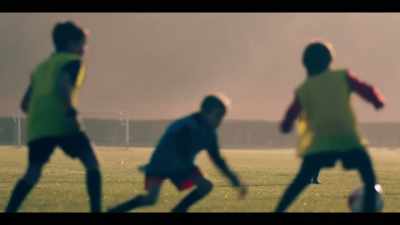 CHILDREN SHOUT TO EACH OTHER - Informer