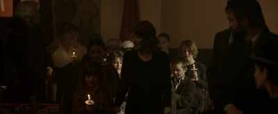 CHILDREN [singing]:
¶ Silent night holy night ¶ - The Great Alaskan Race