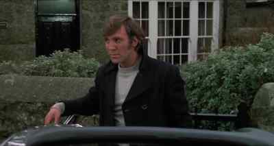 (children yelling, chattering) - Straw Dogs