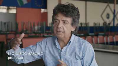 "Chile is a small Latin American land, - Santiago, Italia