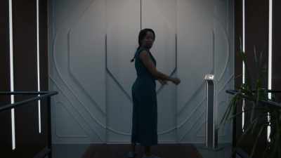 - (CHIMES)
- (SPEAKING ARABIC) - Watchmen