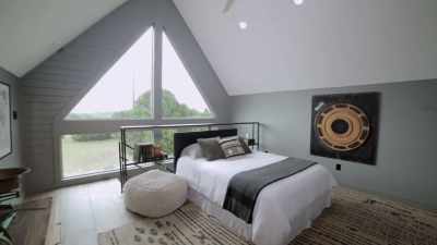 CHIP:
If I were Jake, I would never
leave that master suite. - Fixer Upper: Behind the Design