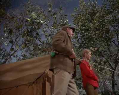 Chipper!
Chipper, come back. - Land of the Giants
